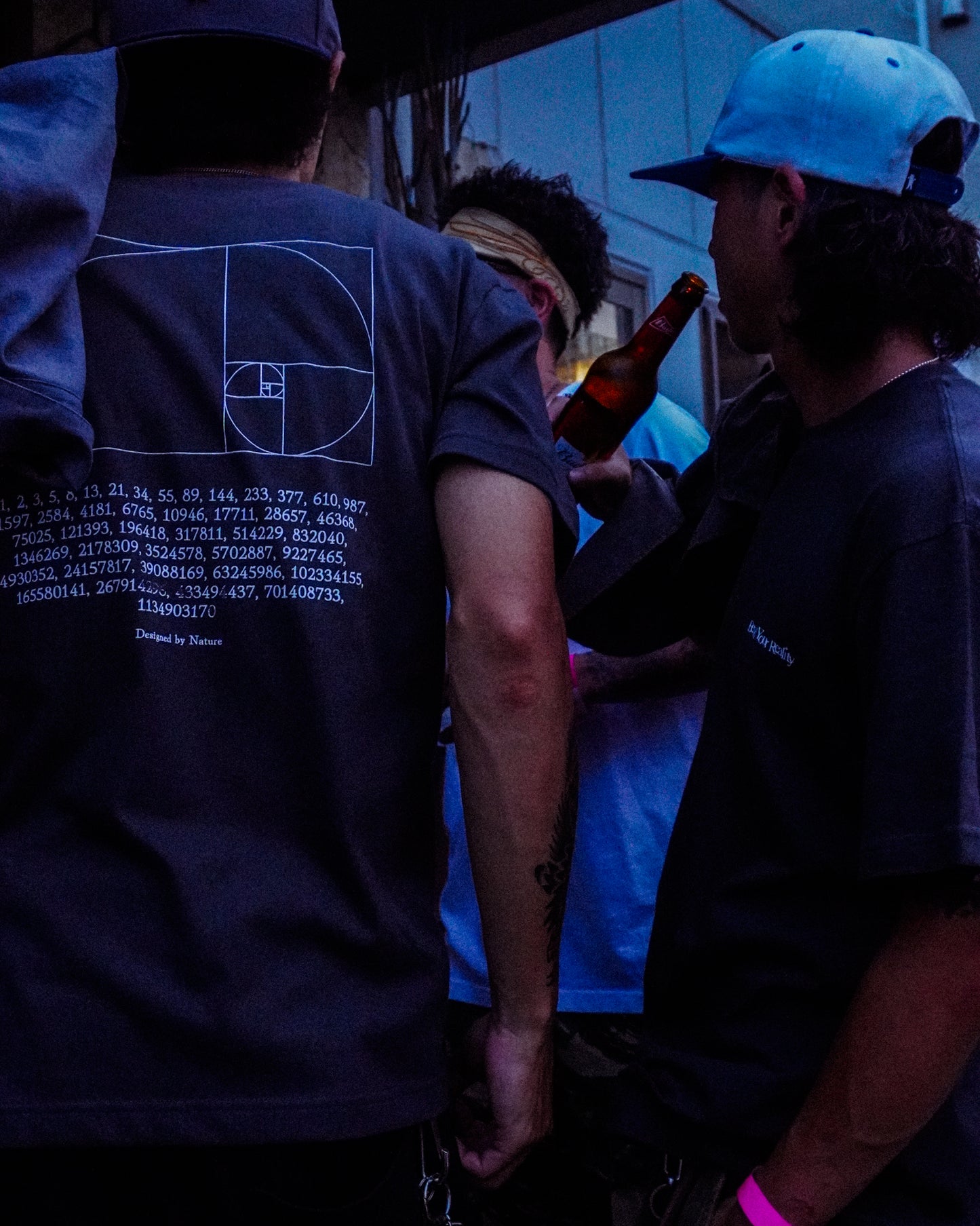 universe S/S Tee